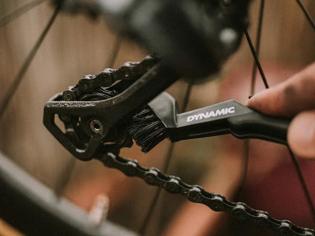 Dynamic Drivetrain Detailing Brush | Cycling Gears Hub - Cycling Gears Hub