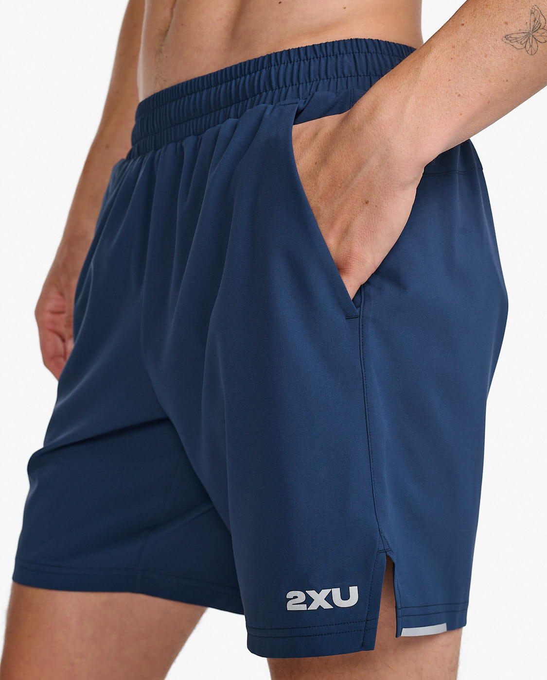 2XU MR6904B Aero 7 Inch Men's Running Shorts (Midnight/Silver Reflective) | Cycling Gears Hub