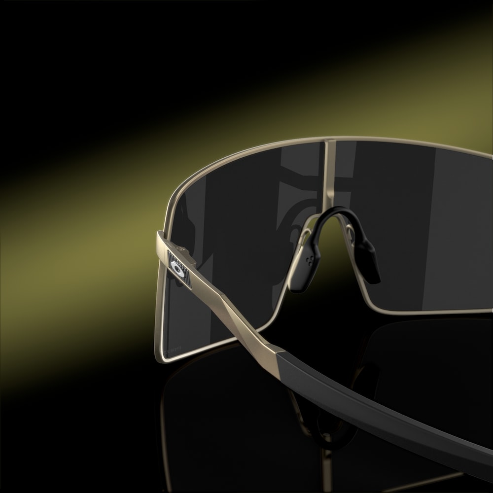 Oakley Sunglass Sutro TI prizm black Lenses with matte gunmetal Frame