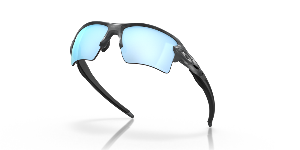 Oakley sunglass Flak® 2.0 XL prizm deep water polarized Lenses with matte black camo Frame