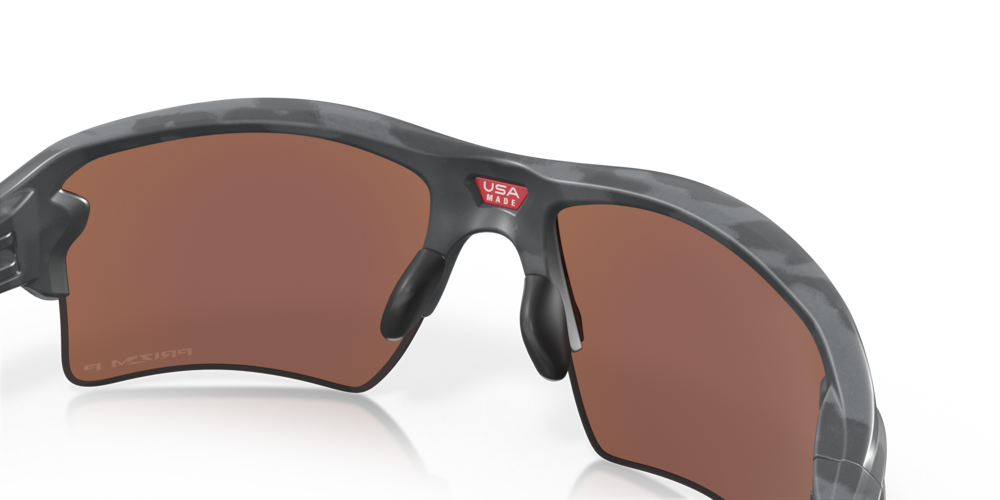 Oakley sunglass Flak® 2.0 XL prizm deep water polarized Lenses with matte black camo Frame