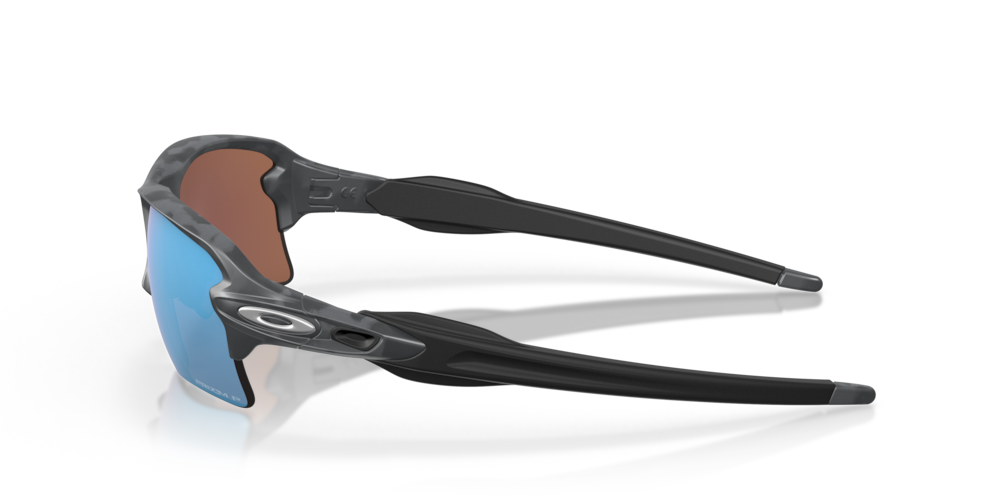 Oakley sunglass Flak® 2.0 XL prizm deep water polarized Lenses with matte black camo Frame