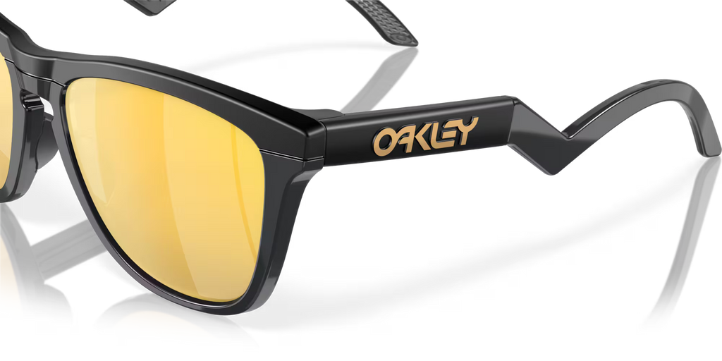 Oakley Frogskins™ Hybrid Sunglasses – Prizm 24K Polarized Lens with Matte Black Frame
