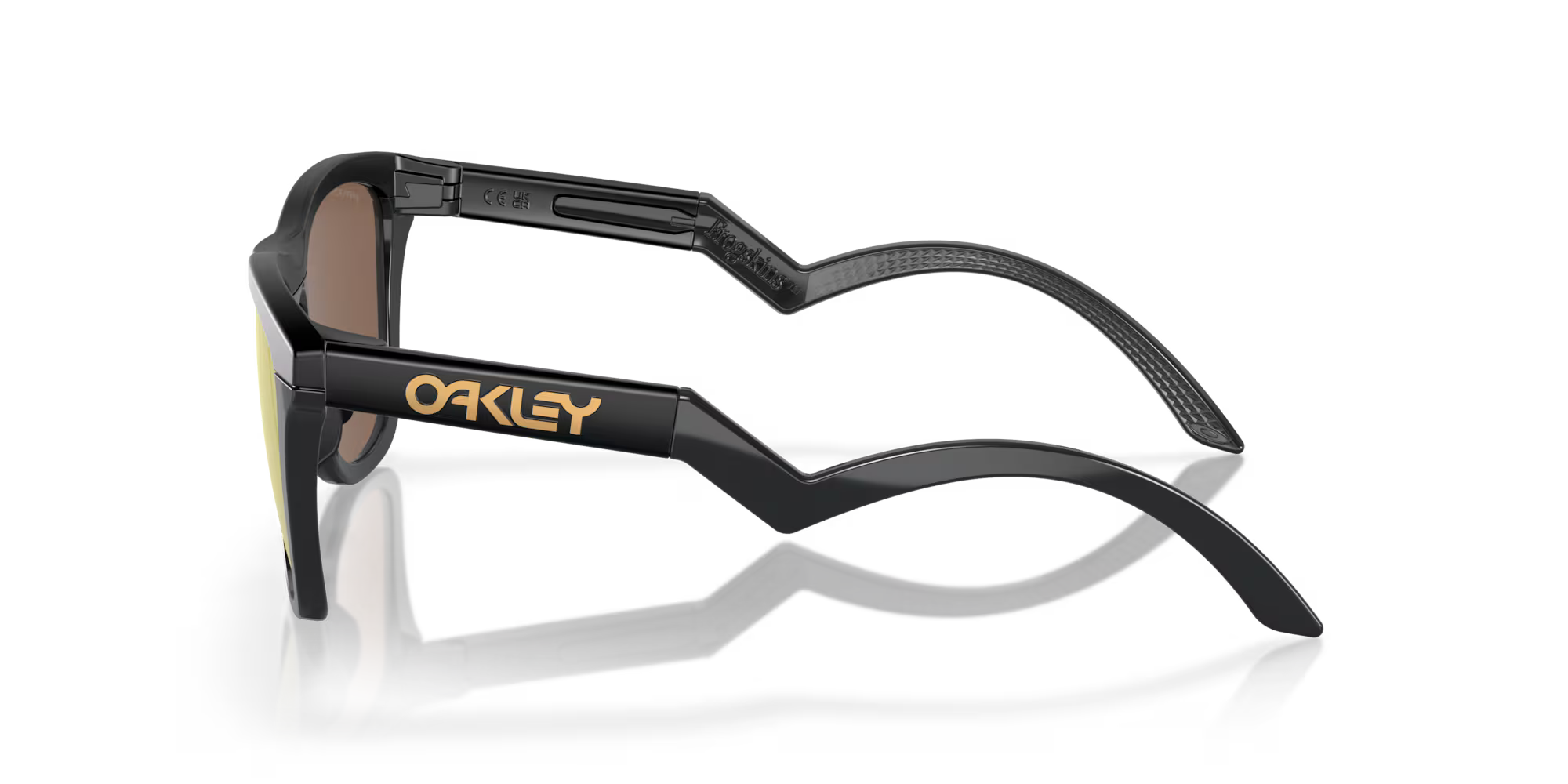 Oakley Frogskins™ Hybrid Sunglasses – Prizm 24K Polarized Lens with Matte Black Frame