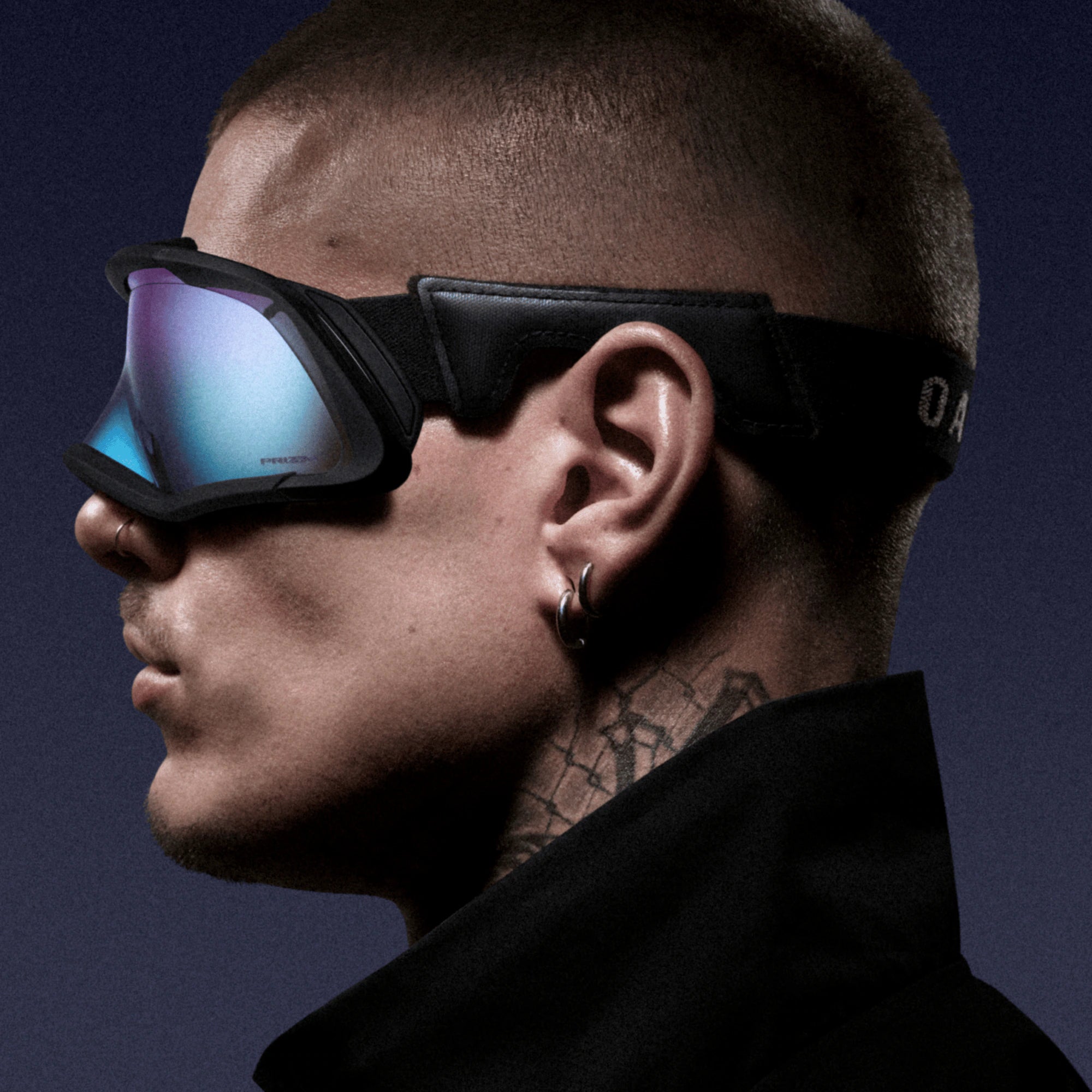 Oakley Flex Scape Sunglasses – Prizm Snow Sapphire Lens with Matte Grey Smoke Frame