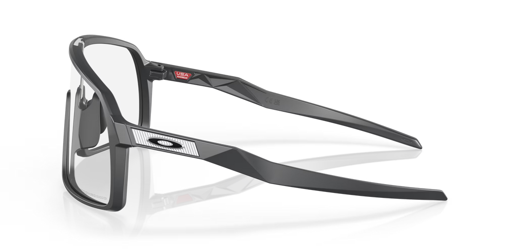 Oakley Sutro Sunglasses – Clear to Black Iridium Photochromic Lenses with Matte Carbon Frame