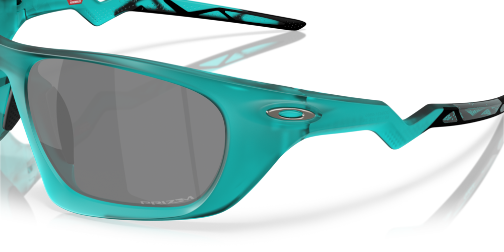 Oakley Sunglass Lateralis prizm black Lenses with matte transparent arctic surf Frame