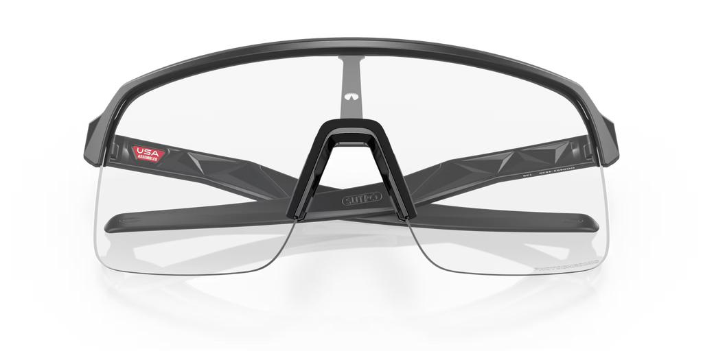Oakley Sutro Lite Sunglasses – Clear to Black Iridium Photochromic Lenses with Matte Carbon Frame