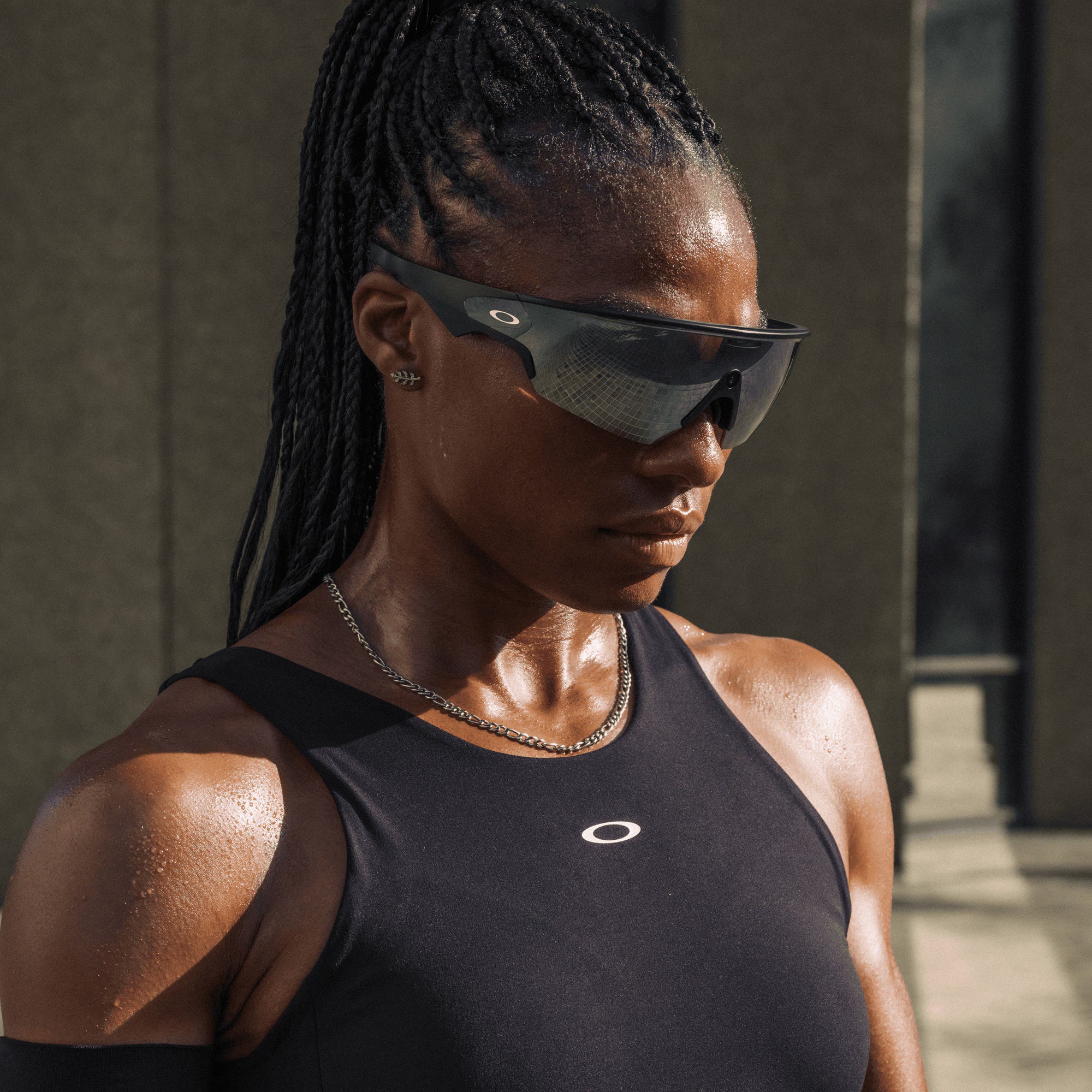 Oakley Meta Vanguard Smart Glasses – Prizm Black Lenses with White Frame (AI Performance Series)