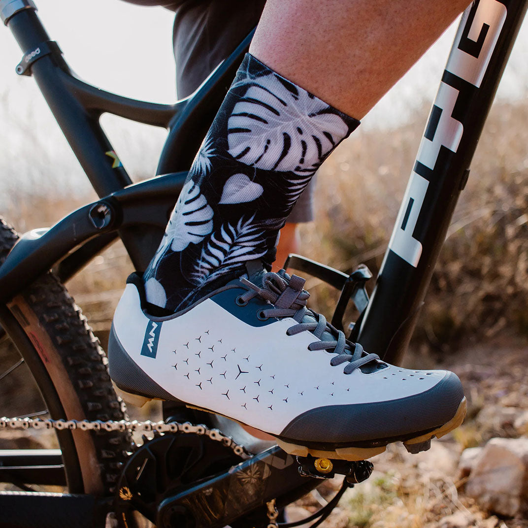 SOX Dark Night Cycling Crew Socks – Performance Everyday Crew | Breathable Comfort & Athletic Support