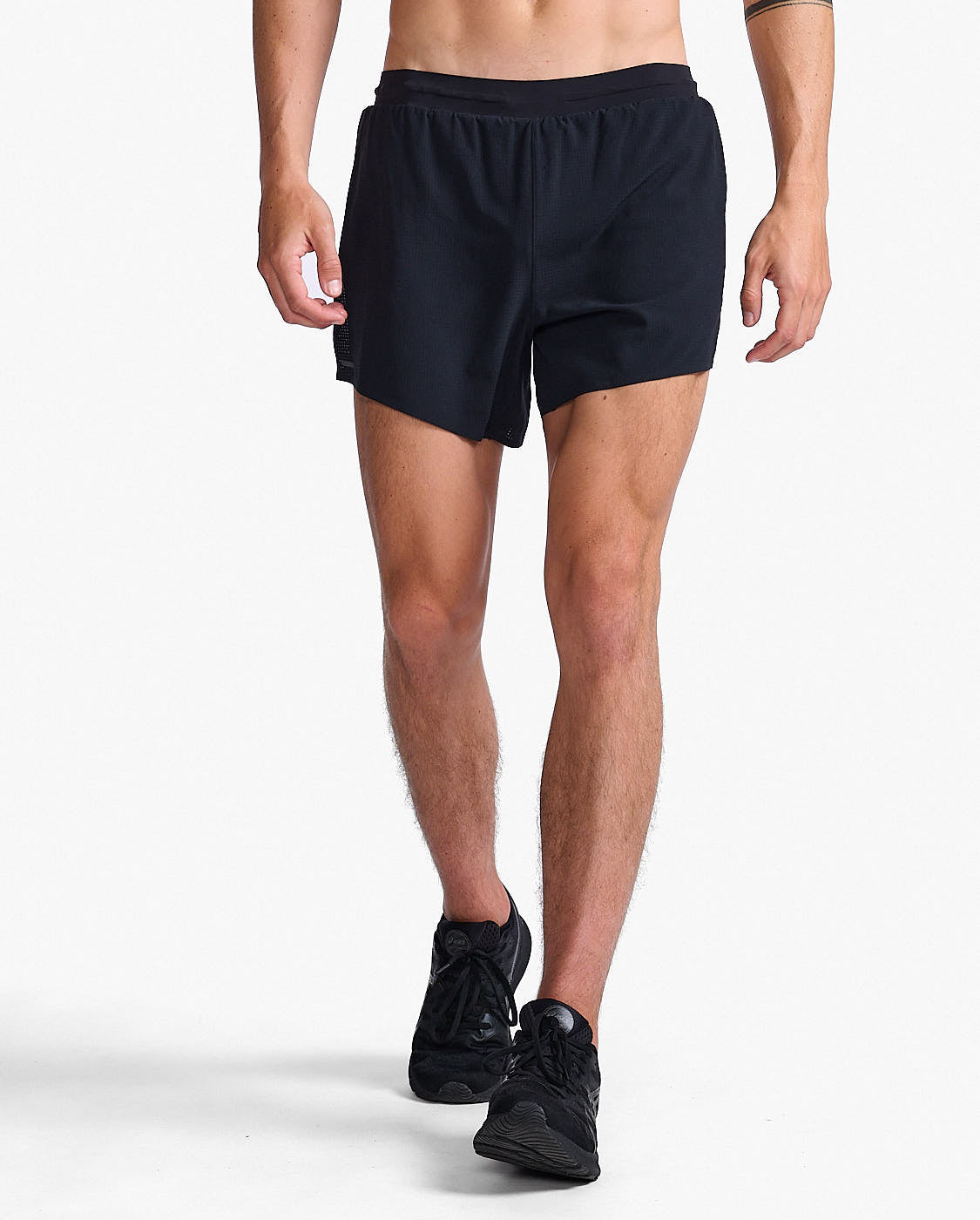 2XU Light Speed Stash 5 inch Men's Running Shorts (Black/Black Reflective) | Cycling Gears Hub