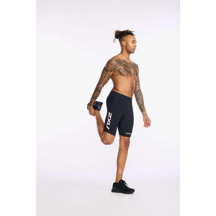 2XU MT6430B Aero 9 Inch Men's Triathlon Shorts (Black/White) | Cycling Gears Hub