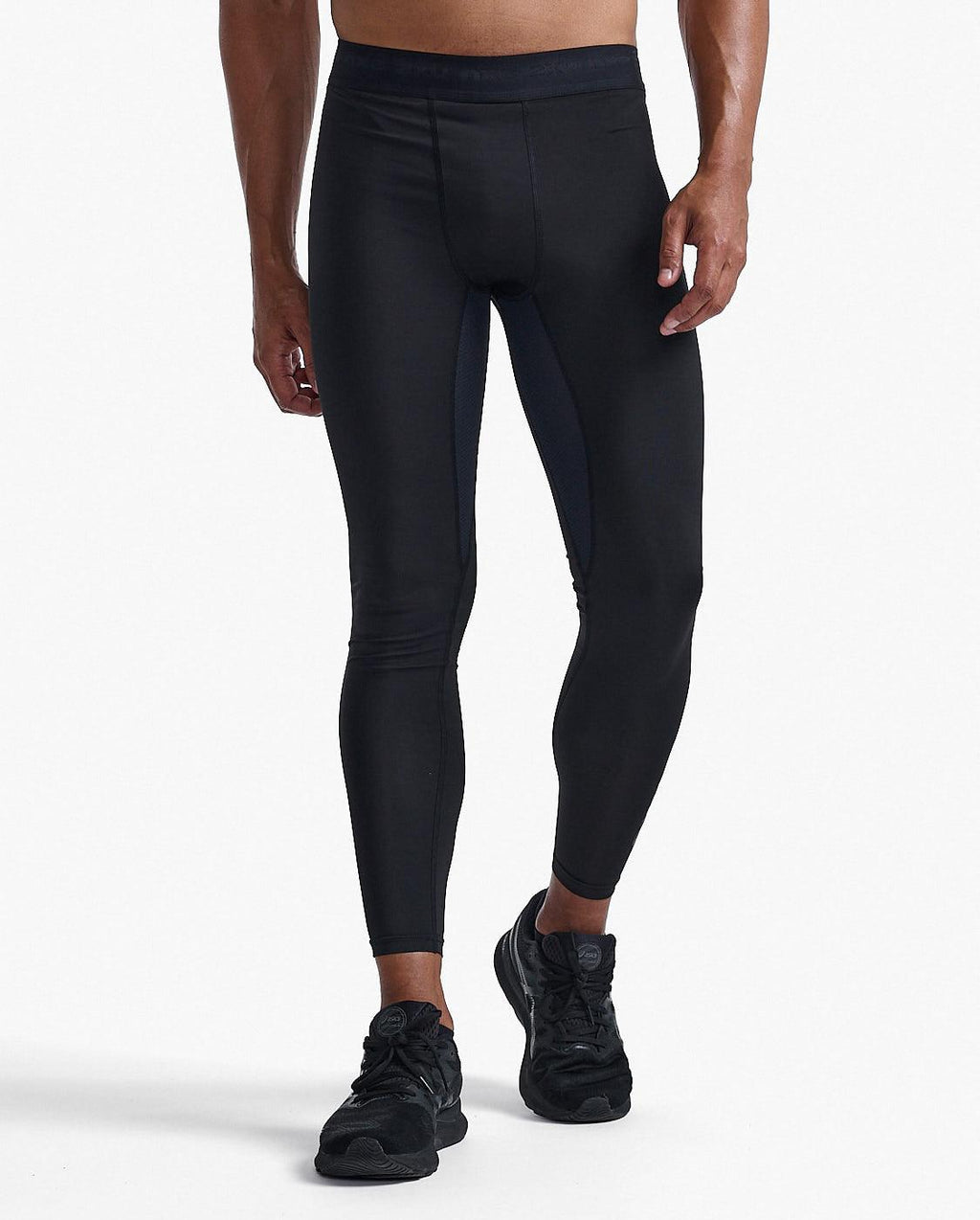 2XU MA7199B Base Layer Men's Compression Tights (Black/Nero) | Cycling Gears Hub