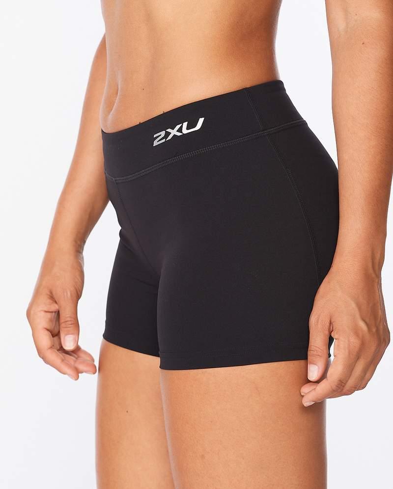 2XU WA4482B Form Mid Rise 4 Inch Women's Compression Shorts (Black/Silver) | Cycling Gears Hub