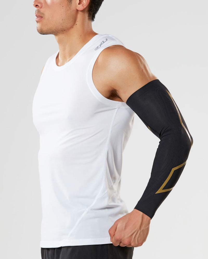 2XU UA3513A Force Compression Arm Guards (Black/Gold) | Cycling Gears Hub