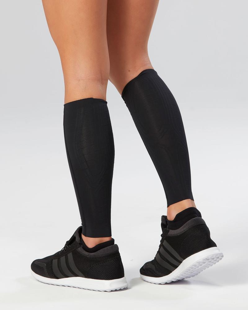 2XU UA3064B Light Speed Compression Calf Gaurds (Black/Gold) | Cycling Gears Hub