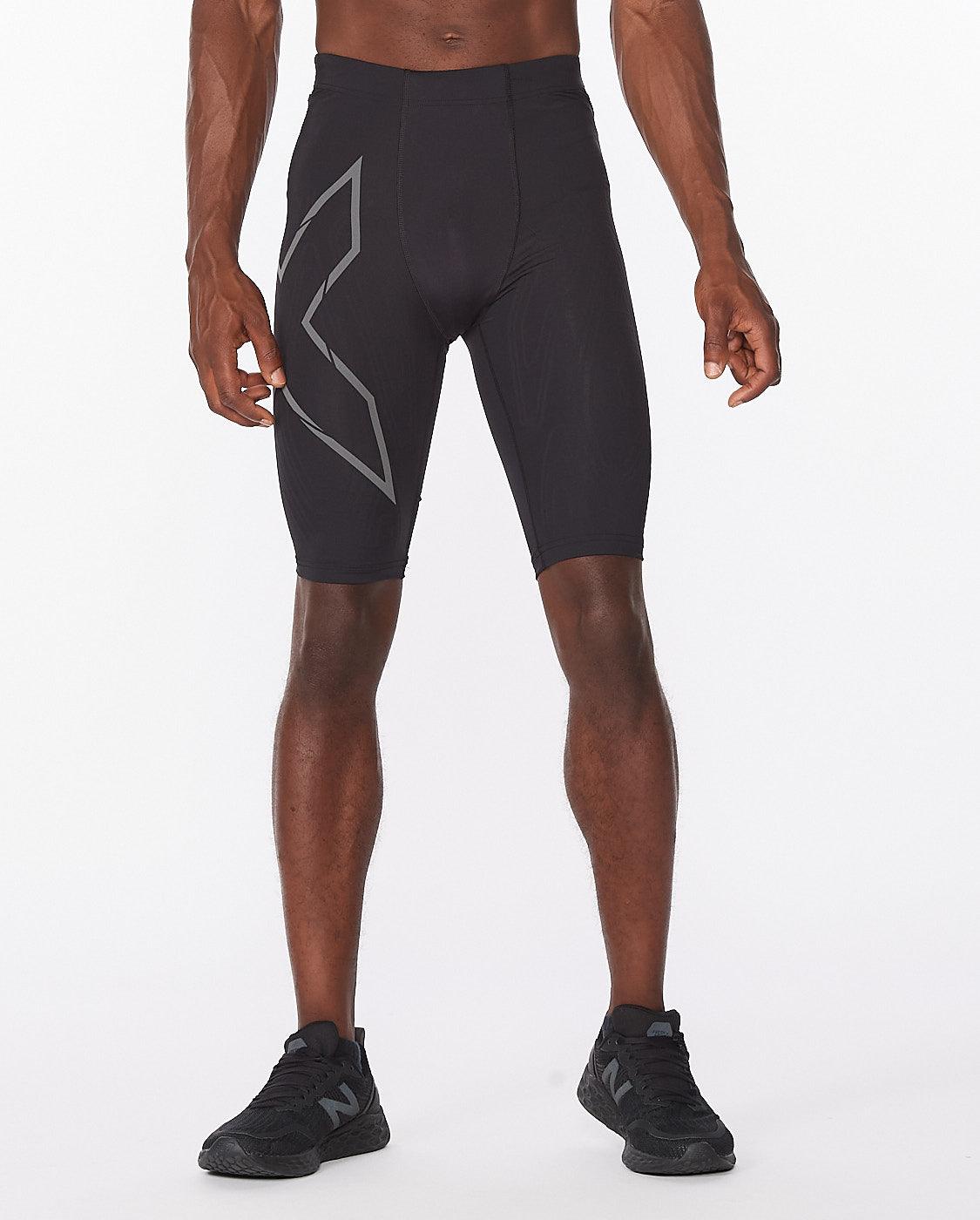 2XU MA5331B Light Speed Men's Compression Shorts (Black/Black Reflective) | Cycling Gears Hub