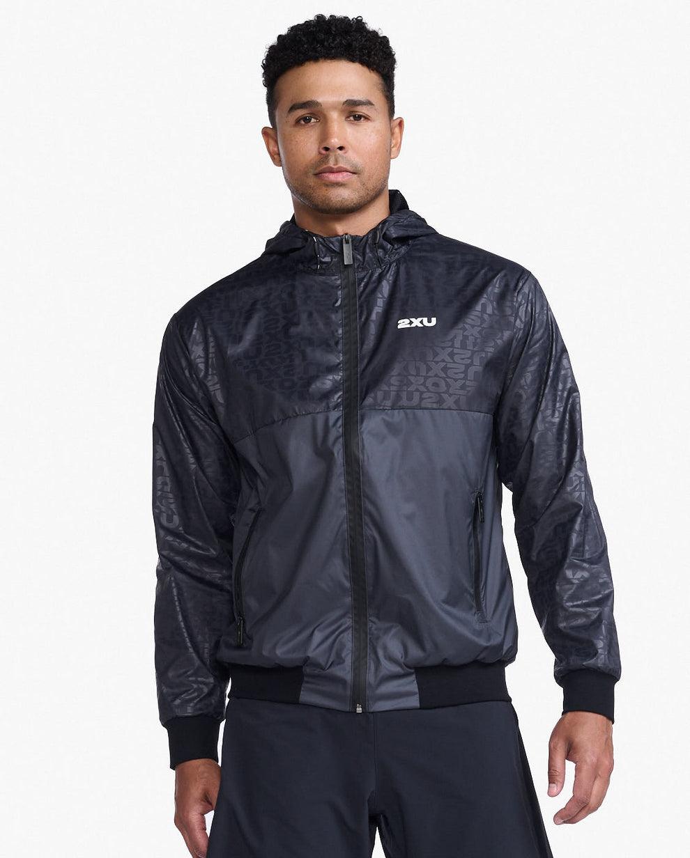 2XU MR6885A Motion Windbreaker Men's Cycling Jacket (Embossed Monogram/Silver Reflect) | Cycling Gears Hub