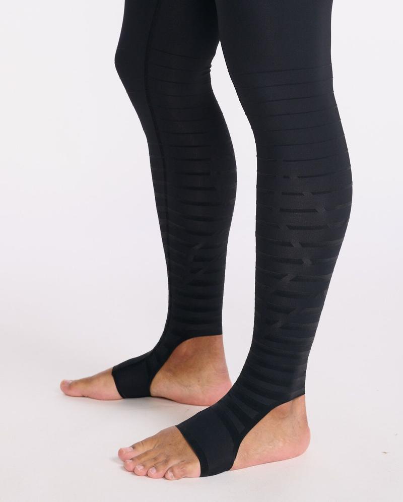 2XU MA4417B Power Recovery Men's Compression Tights (Black/Nero) | Cycling Gears Hub
