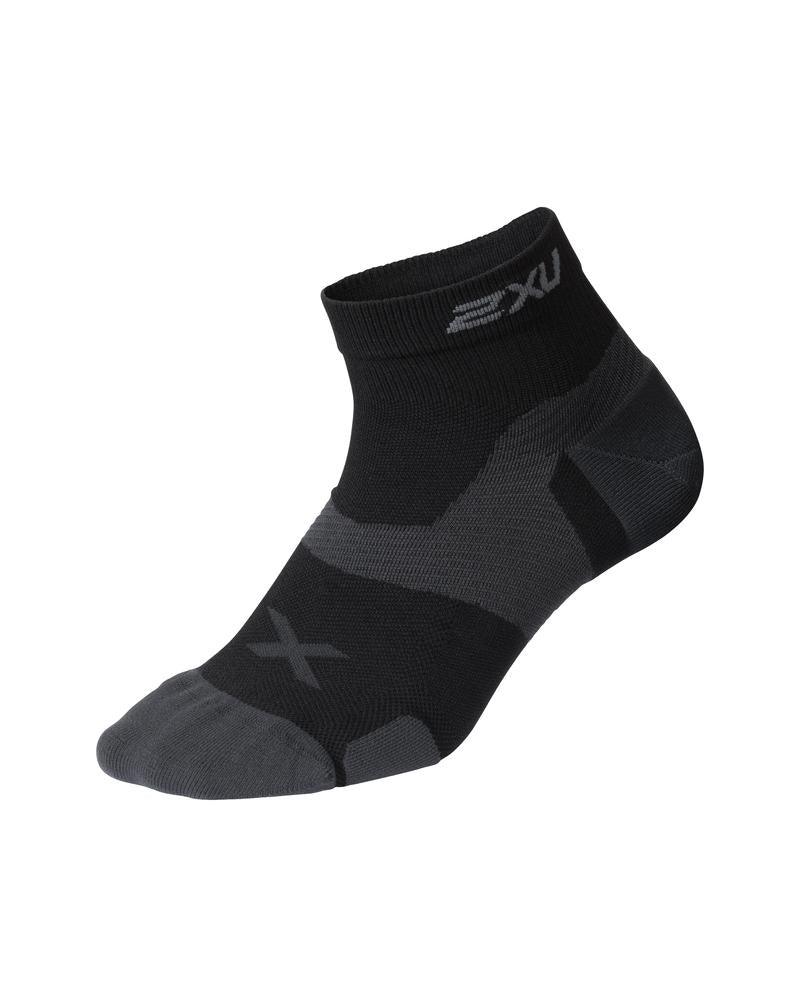 2XU Vectr Cushion 1/4 Crew Unisex Compression Socks (Black/Titanium) | Cycling Gears Hub