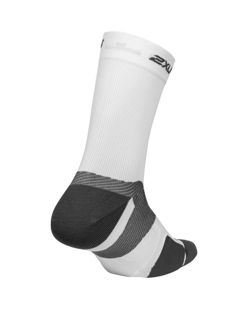 2XU UA5053E Vectr Cushion Crew Unisex Compression Socks (White/Grey) | Cycling Gears Hub