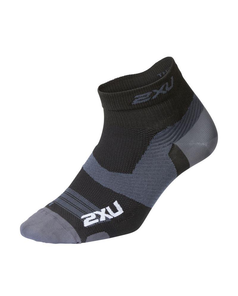 2XU UA5046E Vectr Ultralight 1/4 Crew Unisex Compression Socks (Black/Titanium) | Cycling Gears Hub