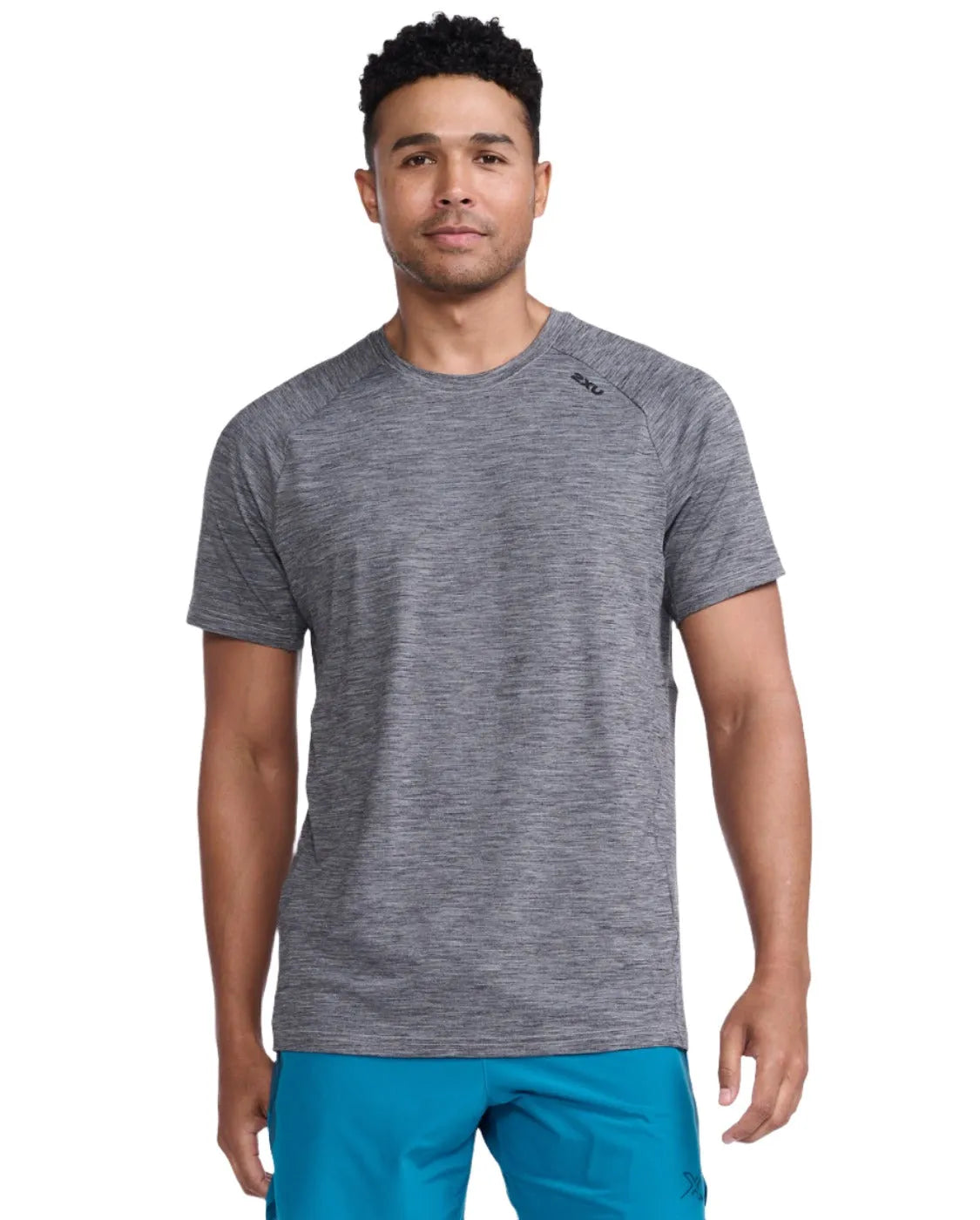2XU MR7158A Motion Tee Harbor Men's Running T-Shirt (Mist/Black) | Cycling Gears Hub