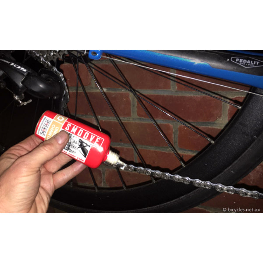 Smoove Universal Chain Lube 120ml - Long Lasting Wax Based Bike Lubricant with Luberetta Applicator | Cycling Gears Hub