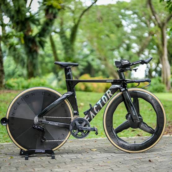 Princeton CarbonWorks Blur 633 V3 TT Disc Rear Wheel – Carbon Rim Brake | Shimano/SRAM Compatible (Black) | Cycling Gears Hub