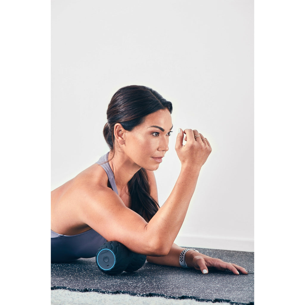 Therabody WaveDuo - Dual Vibrating Foam Roller for Muscle Recovery & Deep Tissue Massage - Black|Cycling Gears Hub
