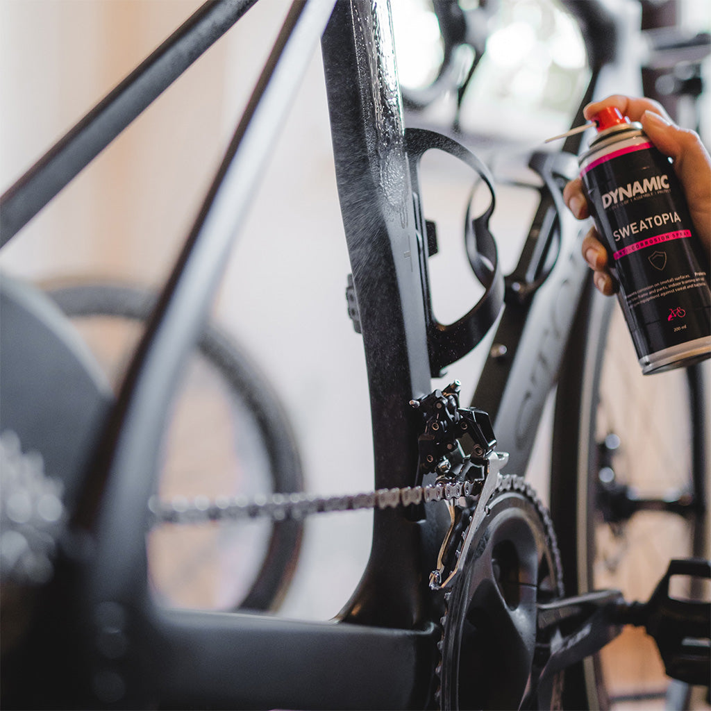 Dynamic Sweatopia Protection Spray Indoor Training Setup| Cycling Gears Hub