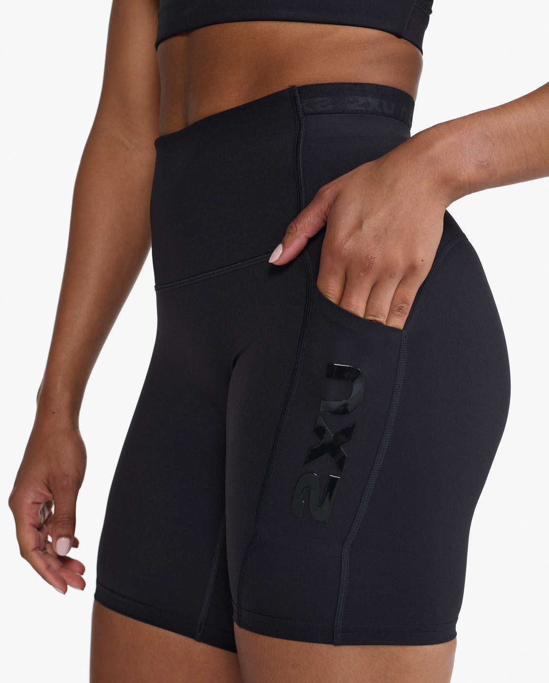 2XU WA6907B Form Stash Hi-Rise Compression Women's Cyling Short (Black/Black) | Cycling Gears Hub
