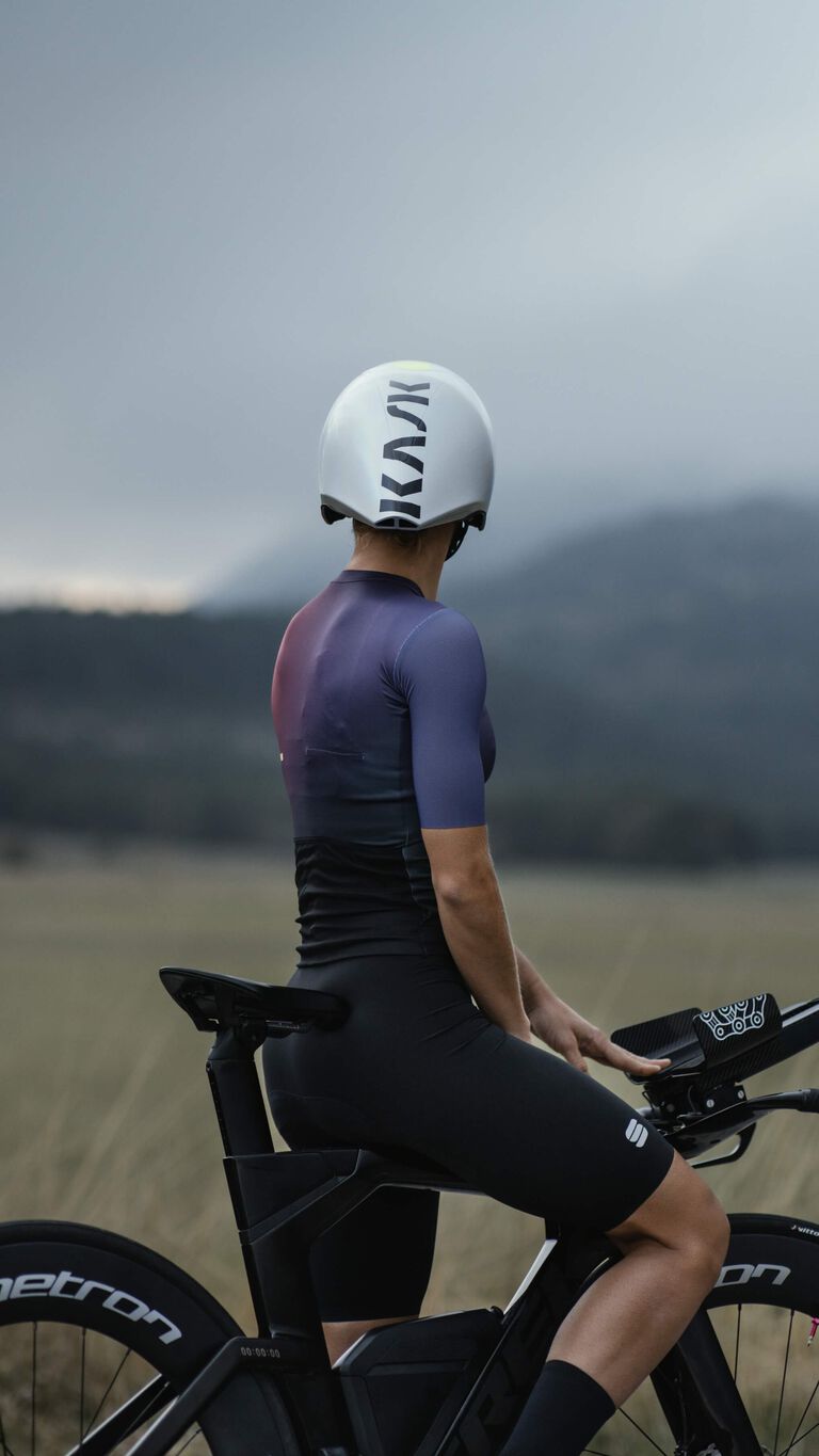 KASK Mistral Time Trial Helmet – White/silver Aero TT Helmet for Road Cycling & Triathlon