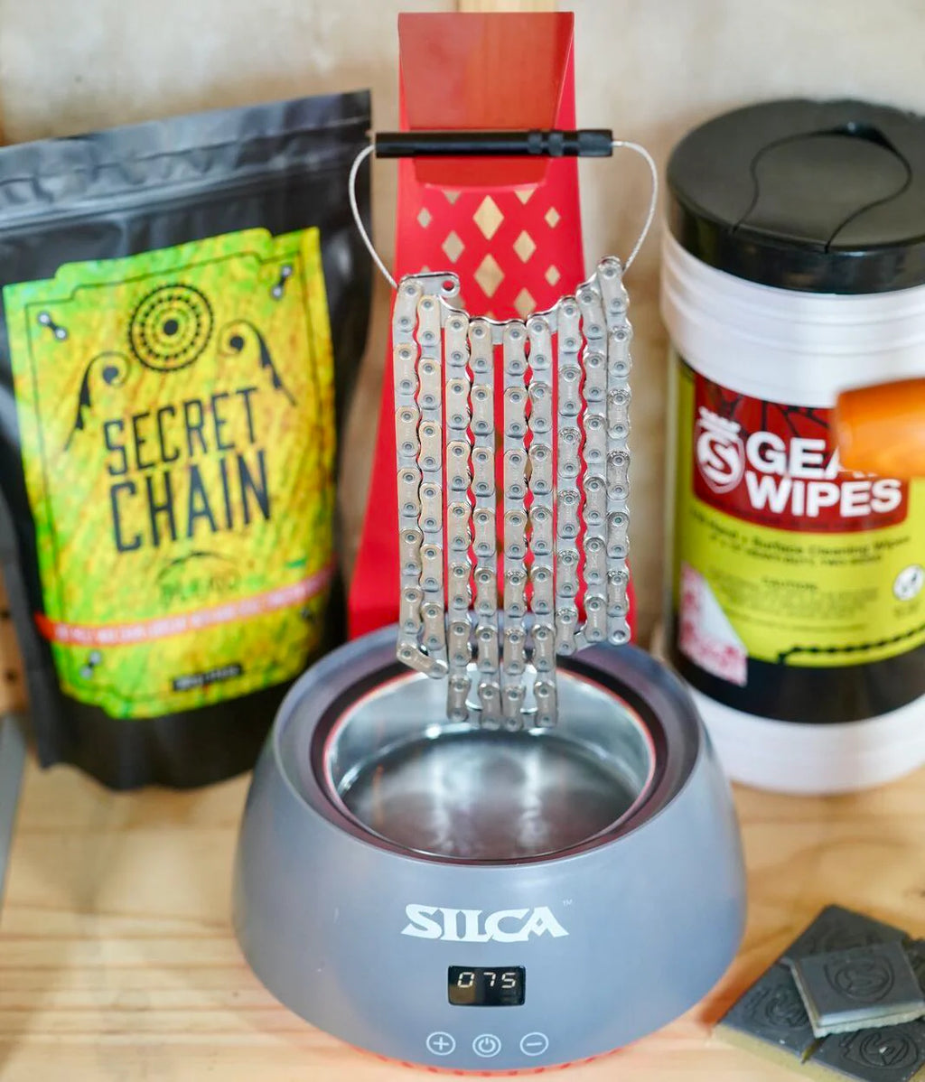 SILCA Chain Waxing System – Precision Hot Wax Chain Maintenance System | Cycling Gears Hub
