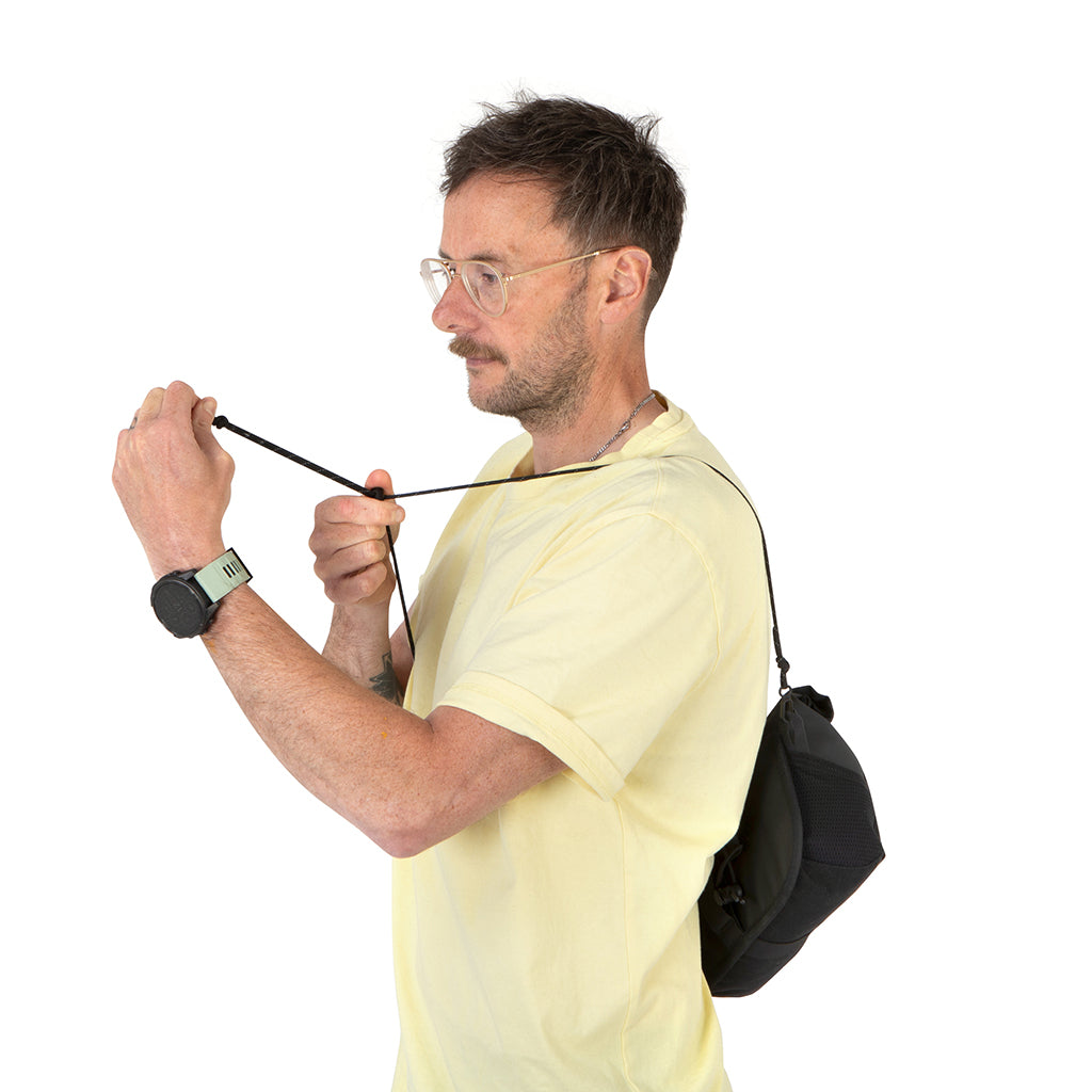 RESTRAP ROLLTOP CANISTER BAG-BLACK