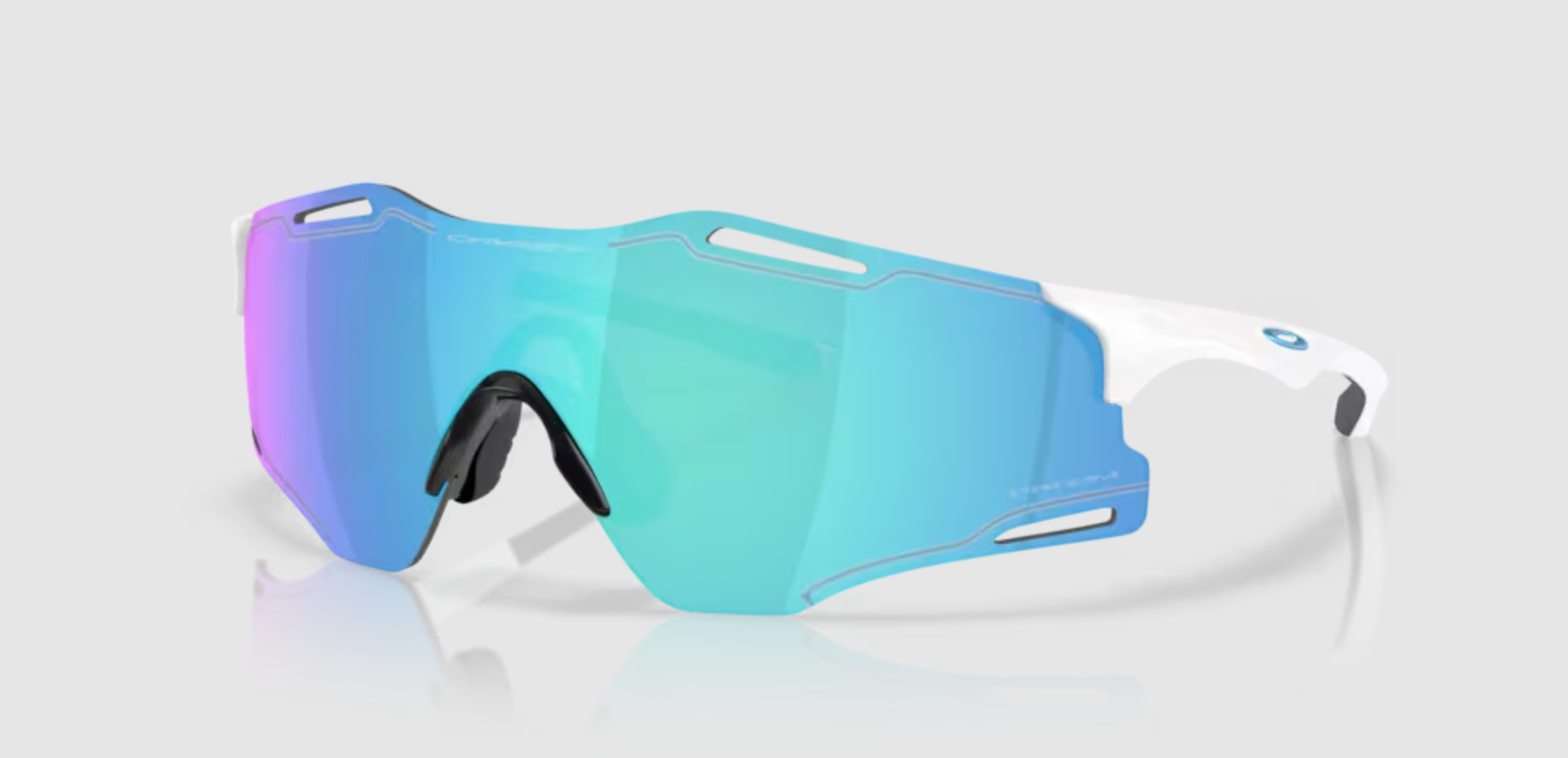 Oakley Cybr Zero polished white Frame with prizm sapphire Lenses
