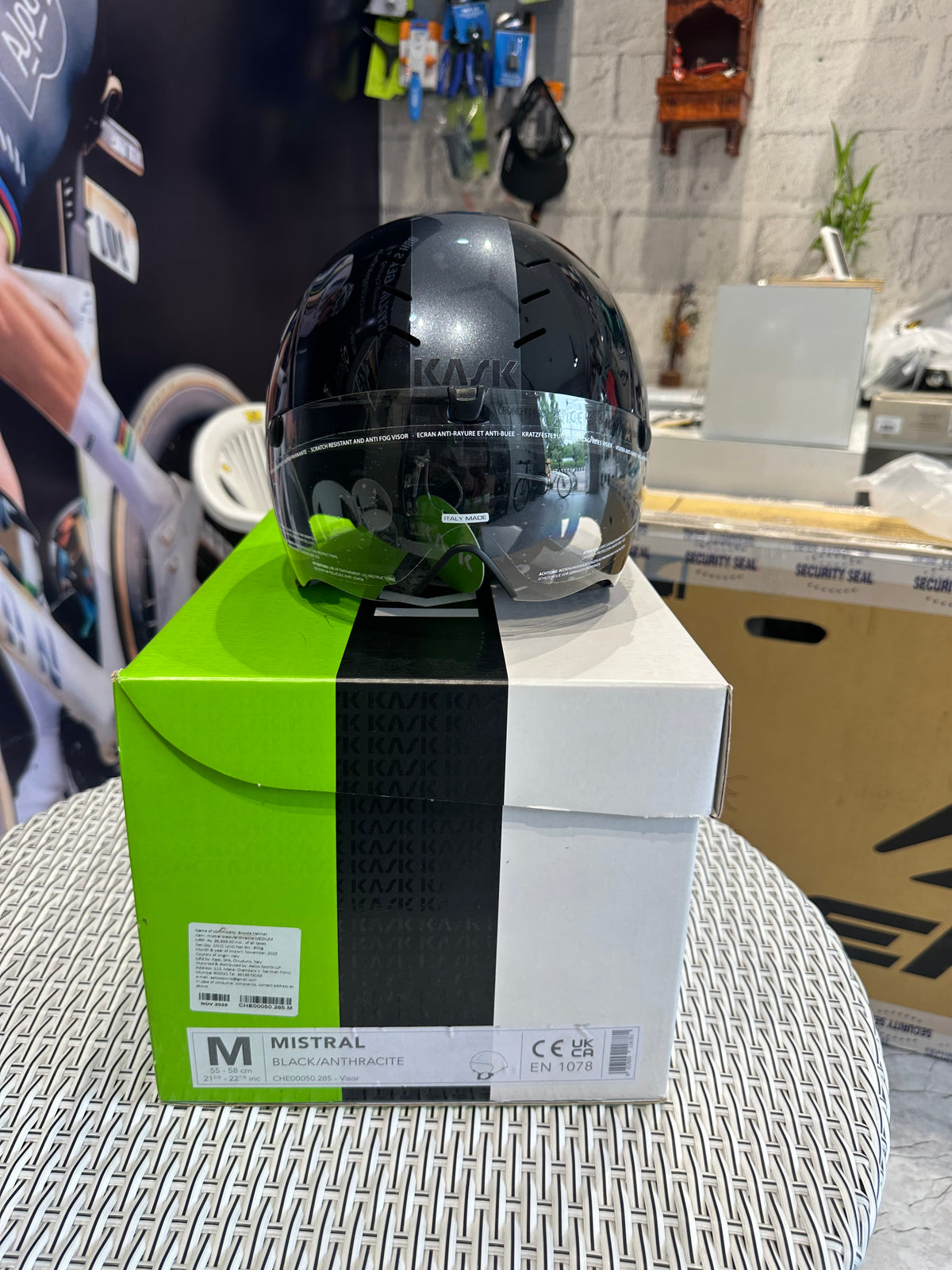 KASK Mistral Time Trial Helmet – Black | Aero TT Helmet for Road Cycling & Triathlon