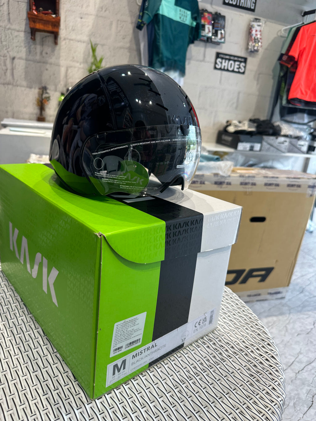 KASK Mistral Time Trial Helmet – Black | Aero TT Helmet for Road Cycling & Triathlon