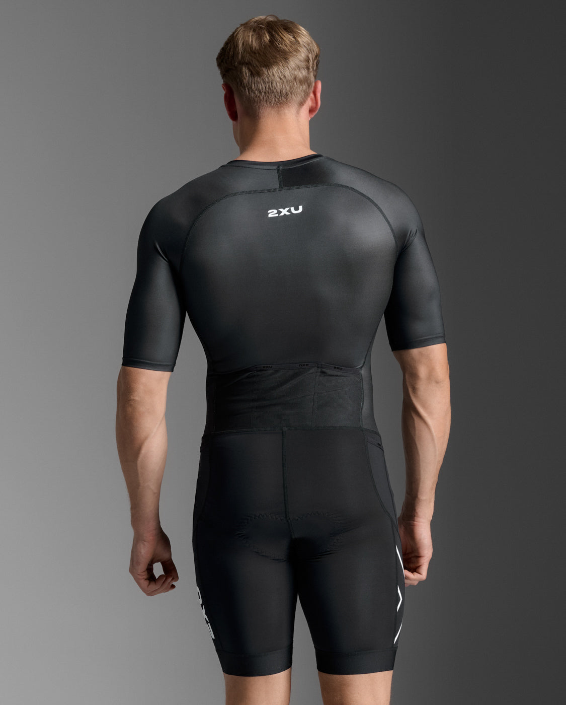2XU Core Sleeved Trisuit MT7397D Mens Triathlon Suit Compression Lightweight Race Wear