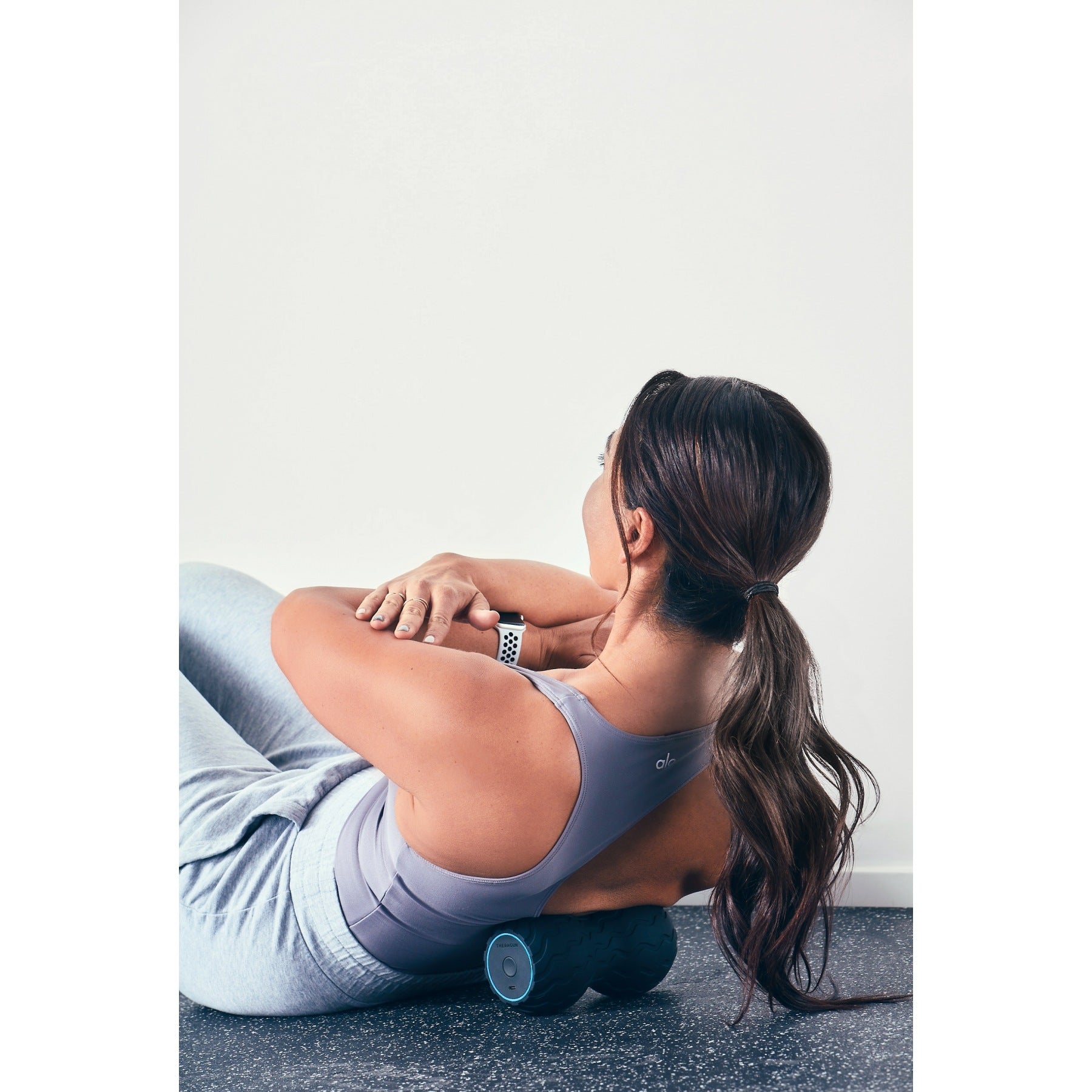 Therabody WaveDuo - Dual Vibrating Foam Roller for Muscle Recovery & Deep Tissue Massage - Black|Cycling Gears Hub