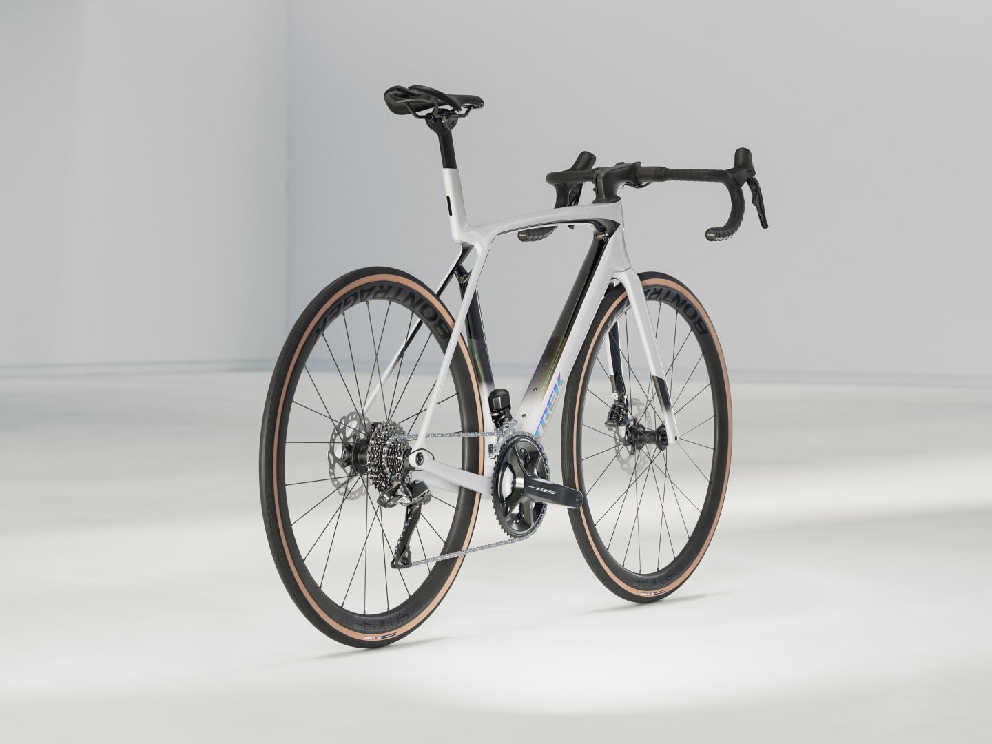 Trek Madone SL 6 Gen 8 (White Prismatic) | Cycling Gears Hub
