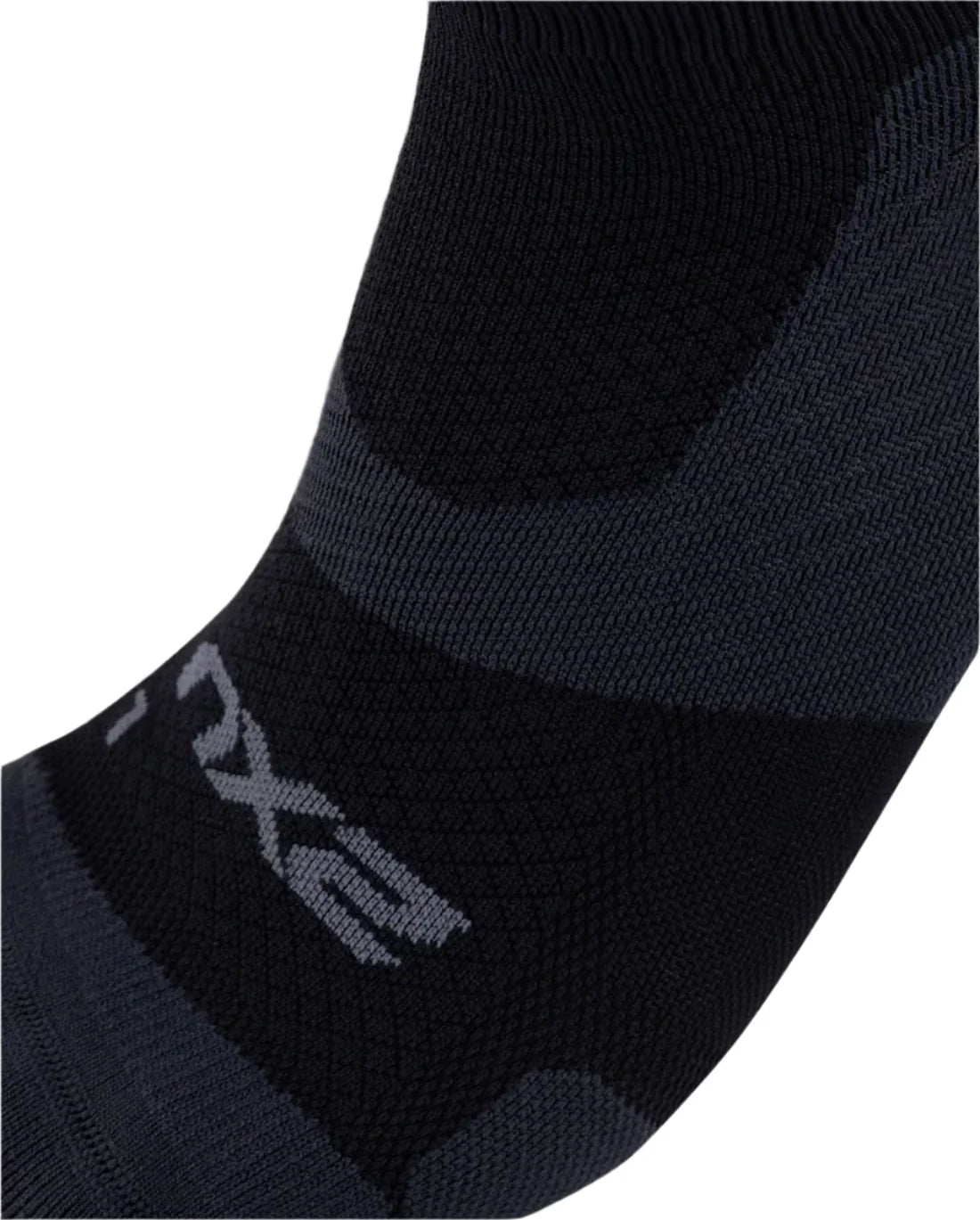 2XU UA5042E Vectr Light Cushion No Show Unisex Compression Socks (Black/Titanium) | Cycling Gears Hub