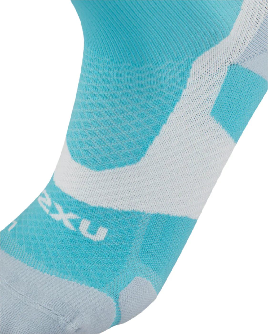 2XU UA7005E Vectr Light Cushion Crew Running Socks (Moonstone/Black) | Cycling Gears Hub