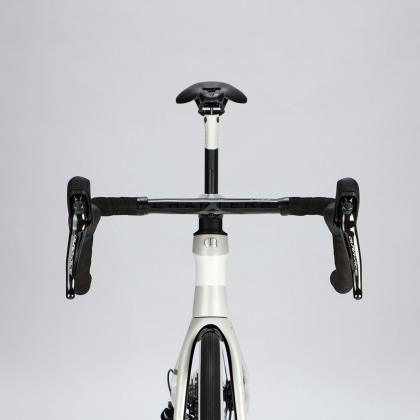 Chapter 2 KOKO Disc Brake Road Frameset (White/Grey) | Cycling Gears Hub