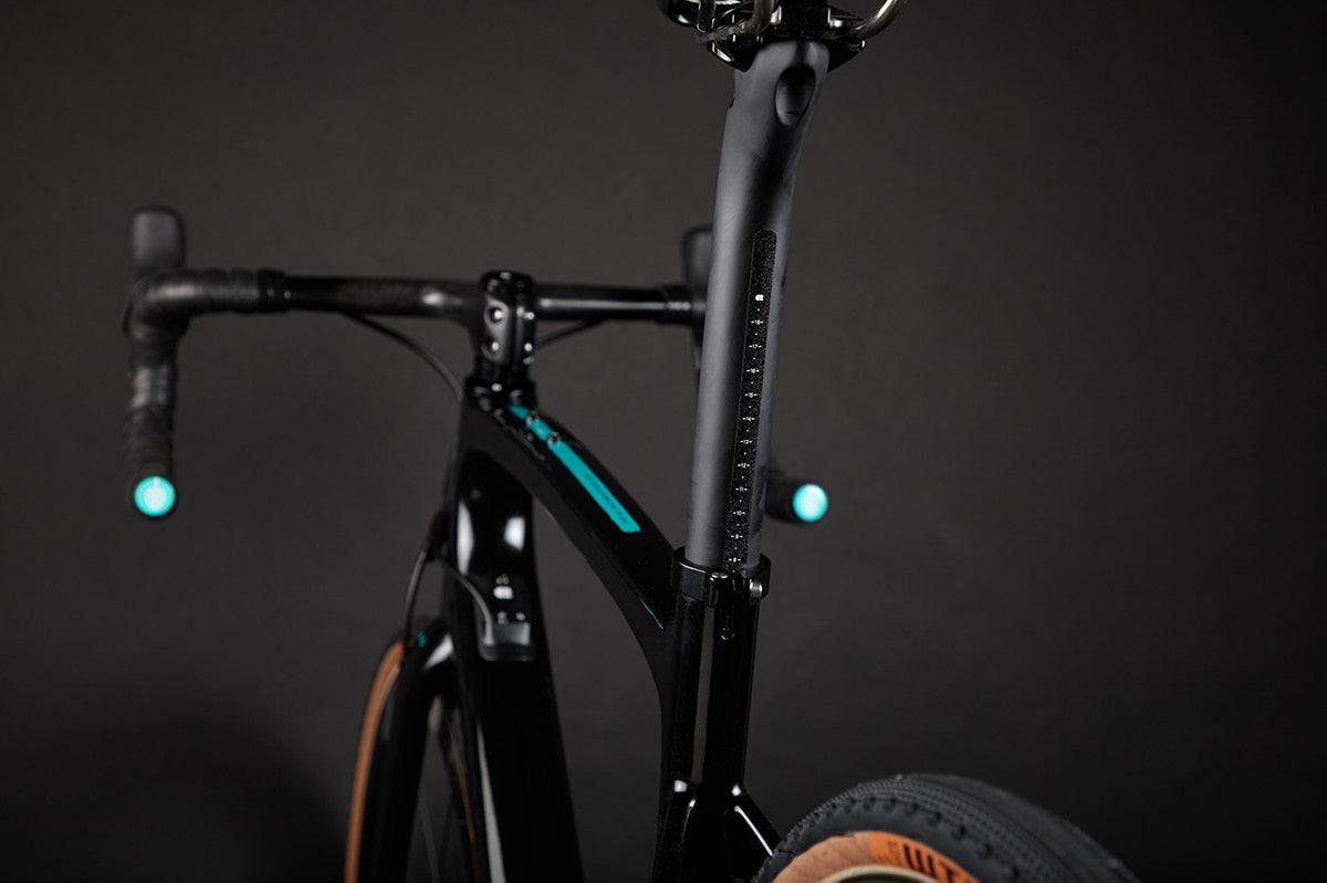 Chapter2 AO Disc Brake Frameset (Matt/Gloss Black) | Cycling Gears Hub