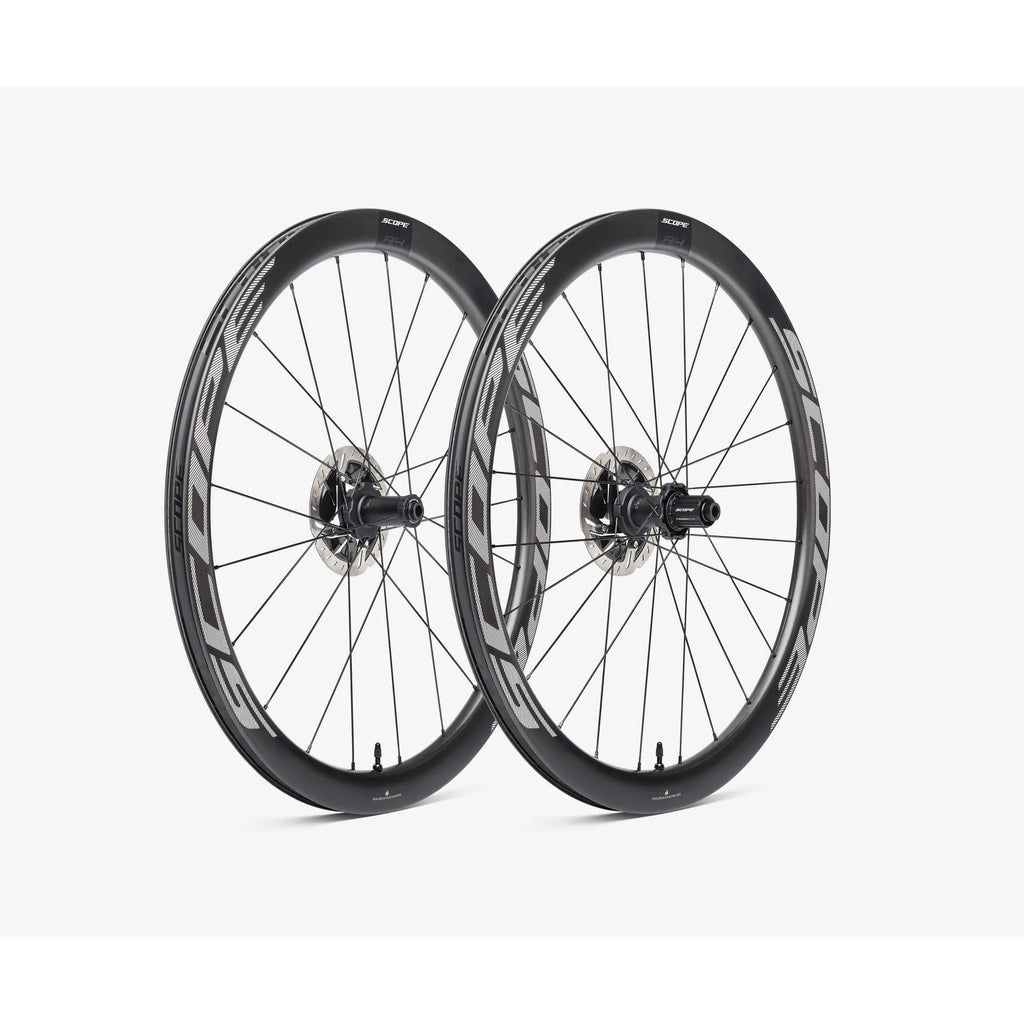 SCOPE WHEELSET DISCBRAKE R4 45MM DEEP 11SPEED SHIMANO BLACK DECALS