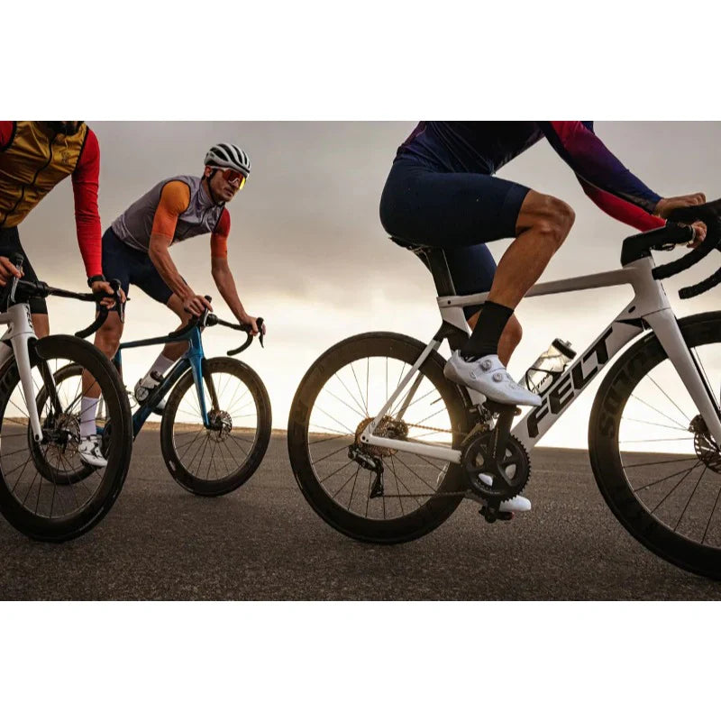 Felt AR Advanced Ultegra (White) – Aero Carbon Road Bike with Shimano Ultegra & Reynolds AR58 Wheels