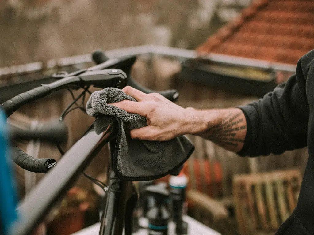 Dynamic Luxury Mirofibre Polishing Cloth | Cycling Gears Hub - Cycling Gears Hub