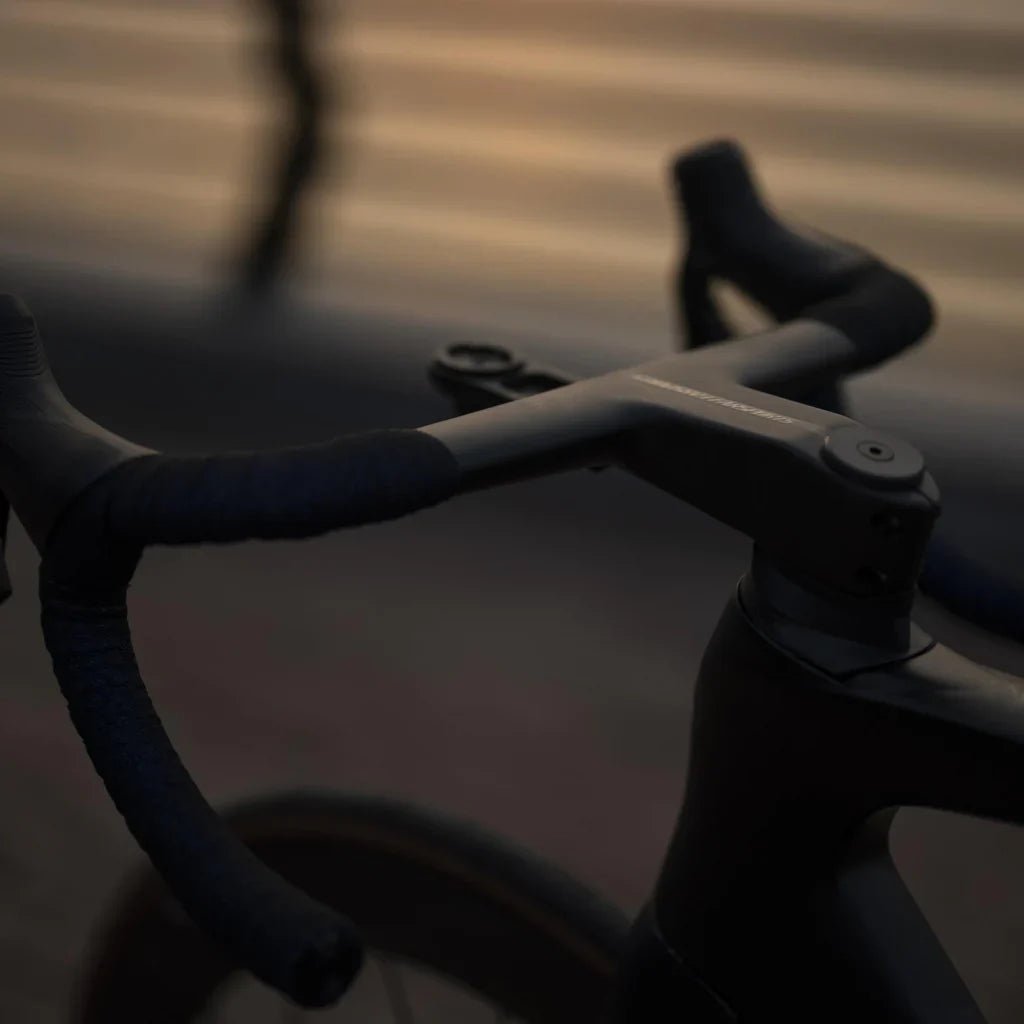 Farsports F1s Drop Handlebar (Black) | Cycling Gears Hub - Cycling Gears Hub