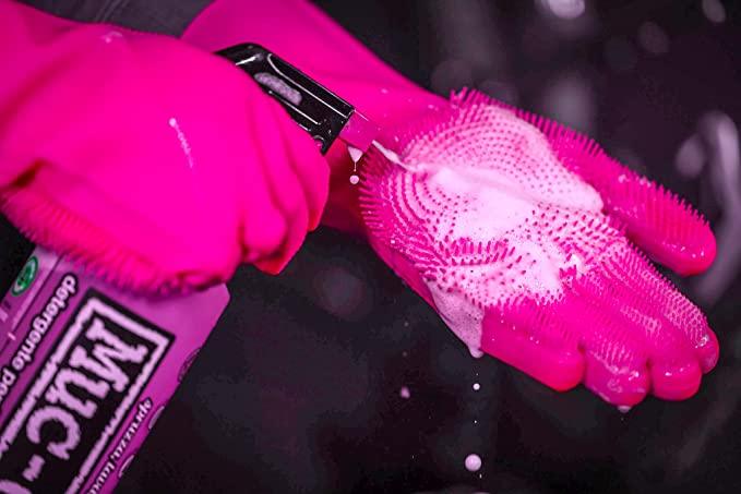 Muc-off Deep Scrubber Gloves (Pink) | Cycling Gears Hub